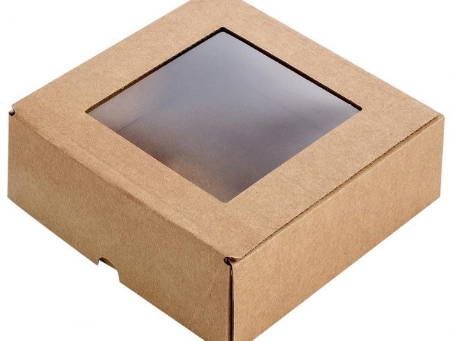 Dovanų dėžutė su langeliu 150 x 150 x 50 mm